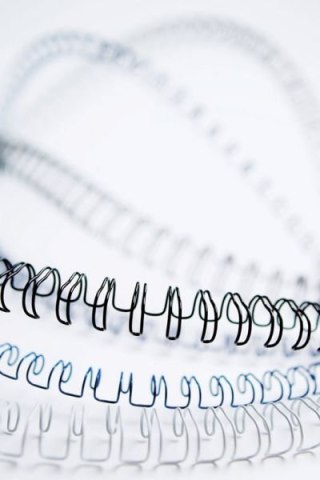 Grzbiety drutowe biale 12mm (100szt) 53270 FELLOWES (81-100 kartek) 1/2" skok 3:1